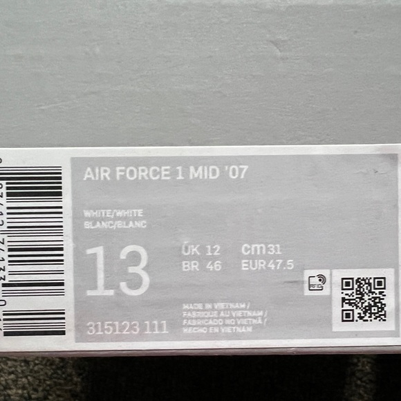 NIKE AIR FORCE 1 MID '07
WHITE MENS SIZE 13. LIKE NEW - Picture 2 of 7